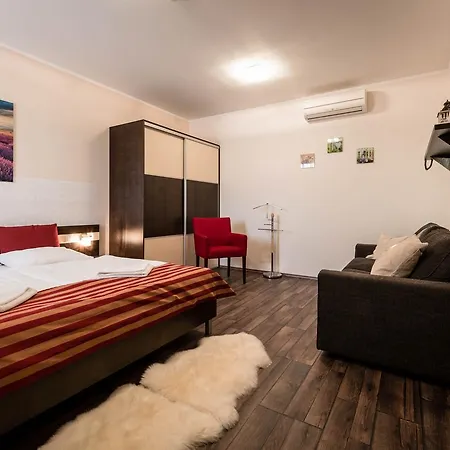Hotel apartamentowy Mirka - Luka *
