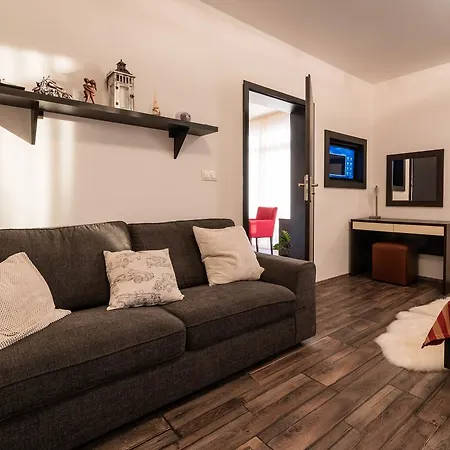 Mirka - Luka 4* Bešeňová