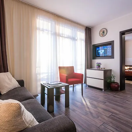 Hotel apartamentowy Mirka - Luka *
